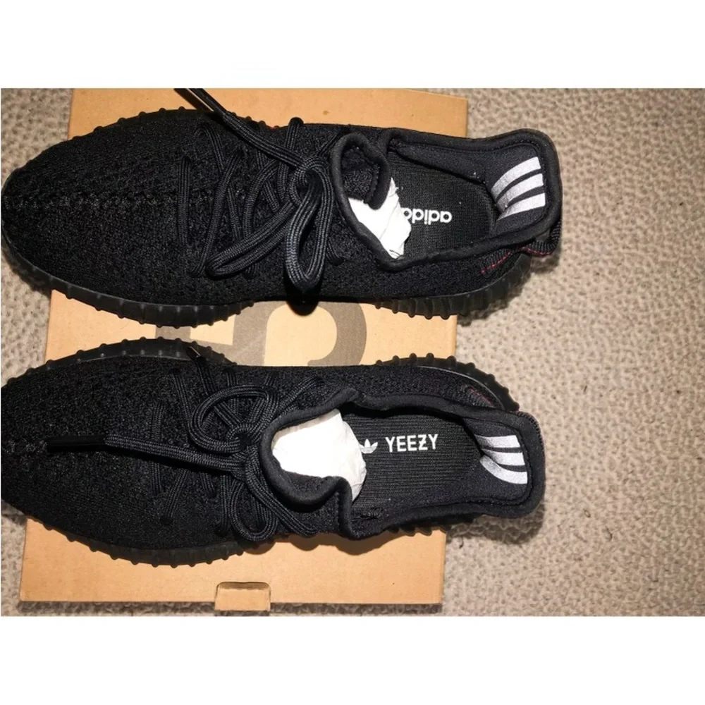 YEEZY - Picture 6 of 12